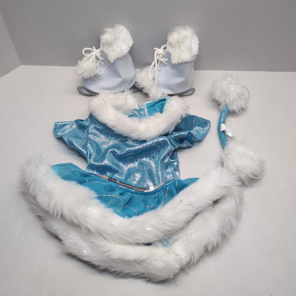 Build A Bear Ice Skating Sparkle Ice Blue Iridescent Outfit w/ Faux Fur & Skates